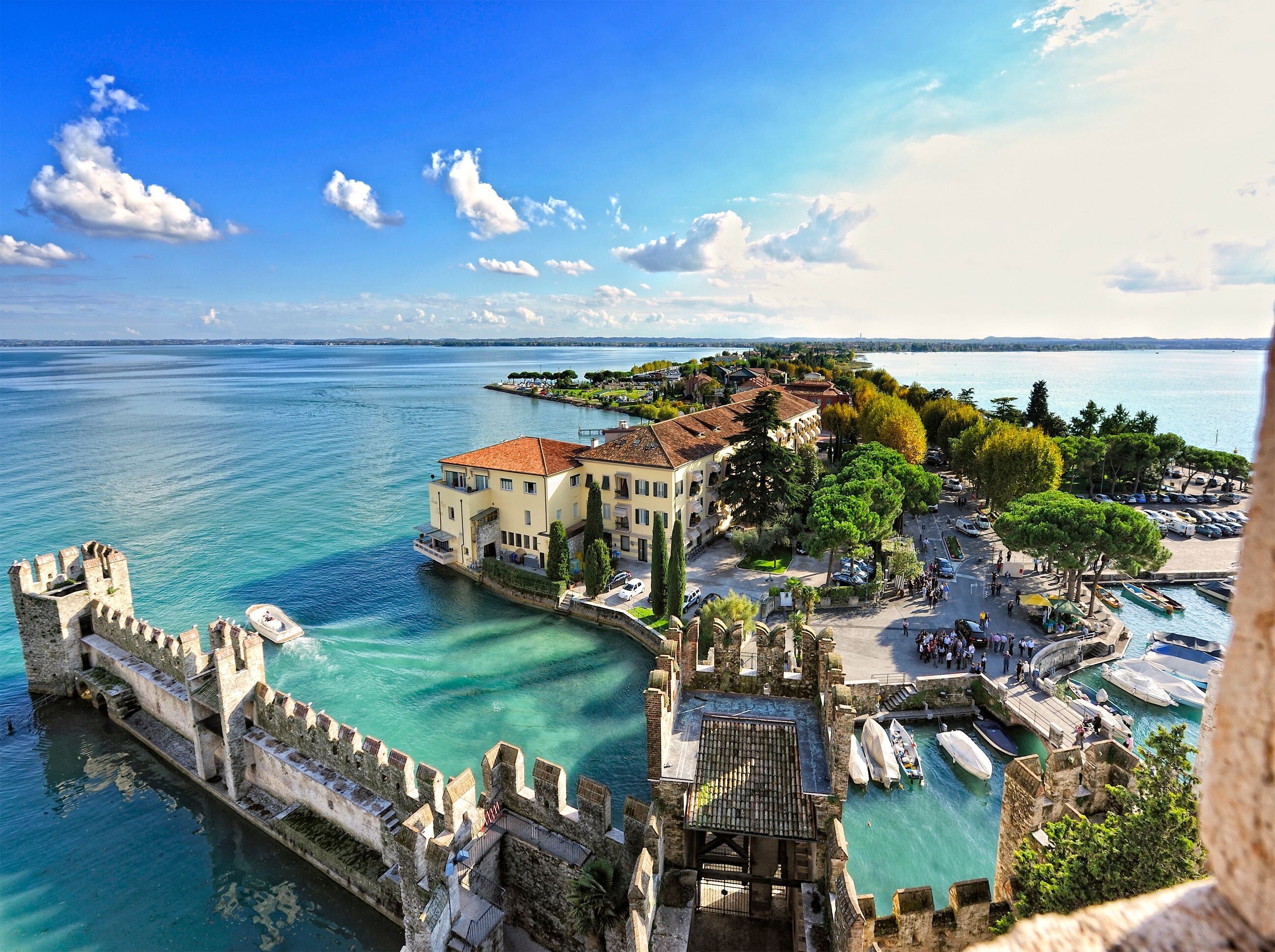 Garda Lake Sightseeing Flight Premium 90 min. 