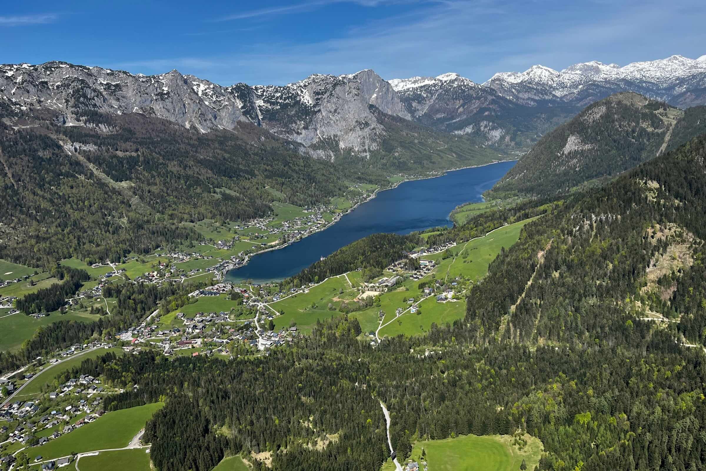 Salzkammergut Lakes Helicopter Tour: Dachstein & Alpine Panorama from Niederöblarn - 40 min.